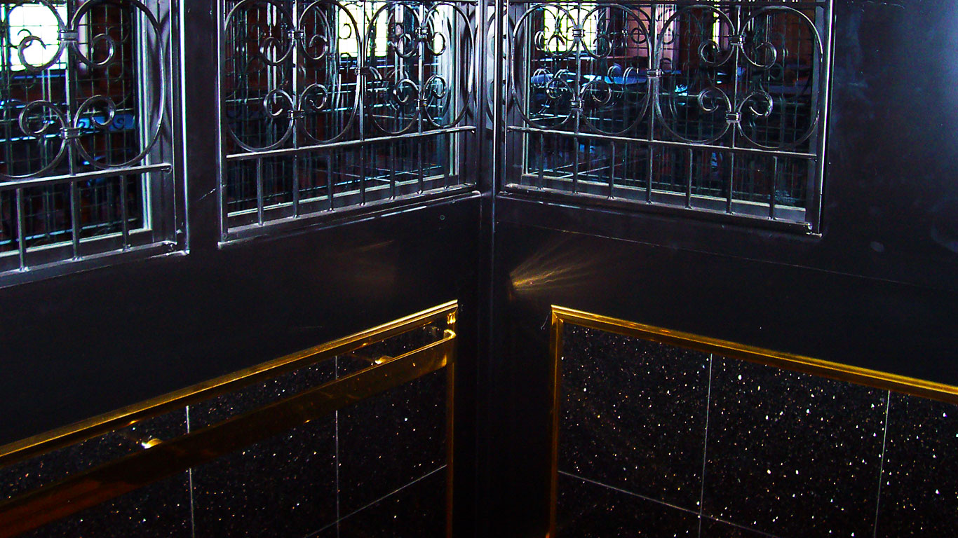 Classic Elevator Design Manufacturing Roys Rise Luxury Elevator