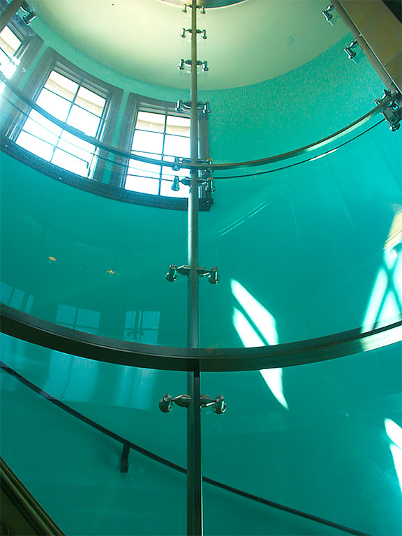 Round full glass elevator
