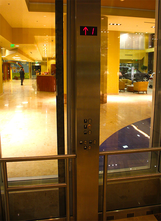 Commercial lift