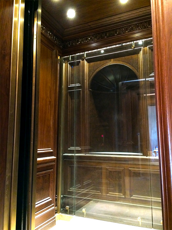 Elevator classic design